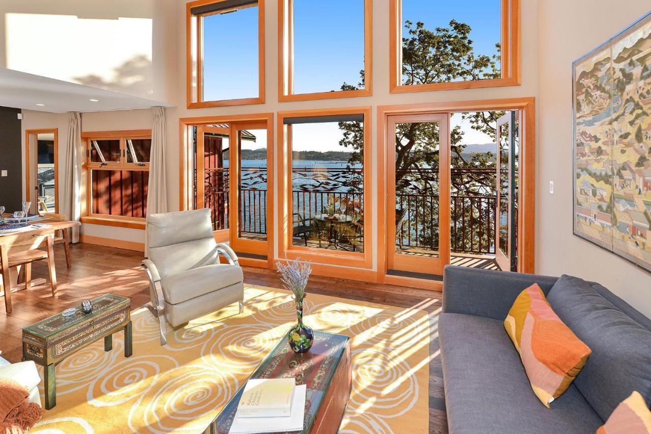 Salishan Tree House Suite Cowichan Bay Eksteriør billede