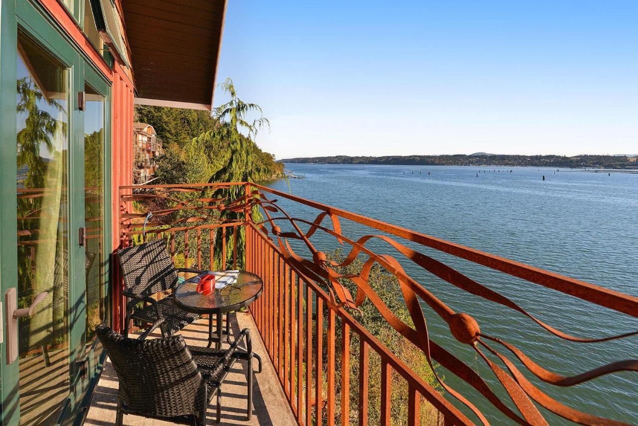 Salishan Tree House Suite Cowichan Bay Eksteriør billede