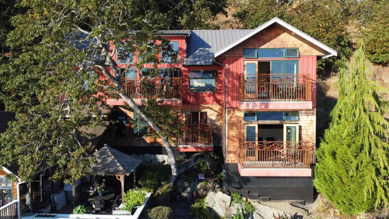Salishan Tree House Suite Cowichan Bay Eksteriør billede