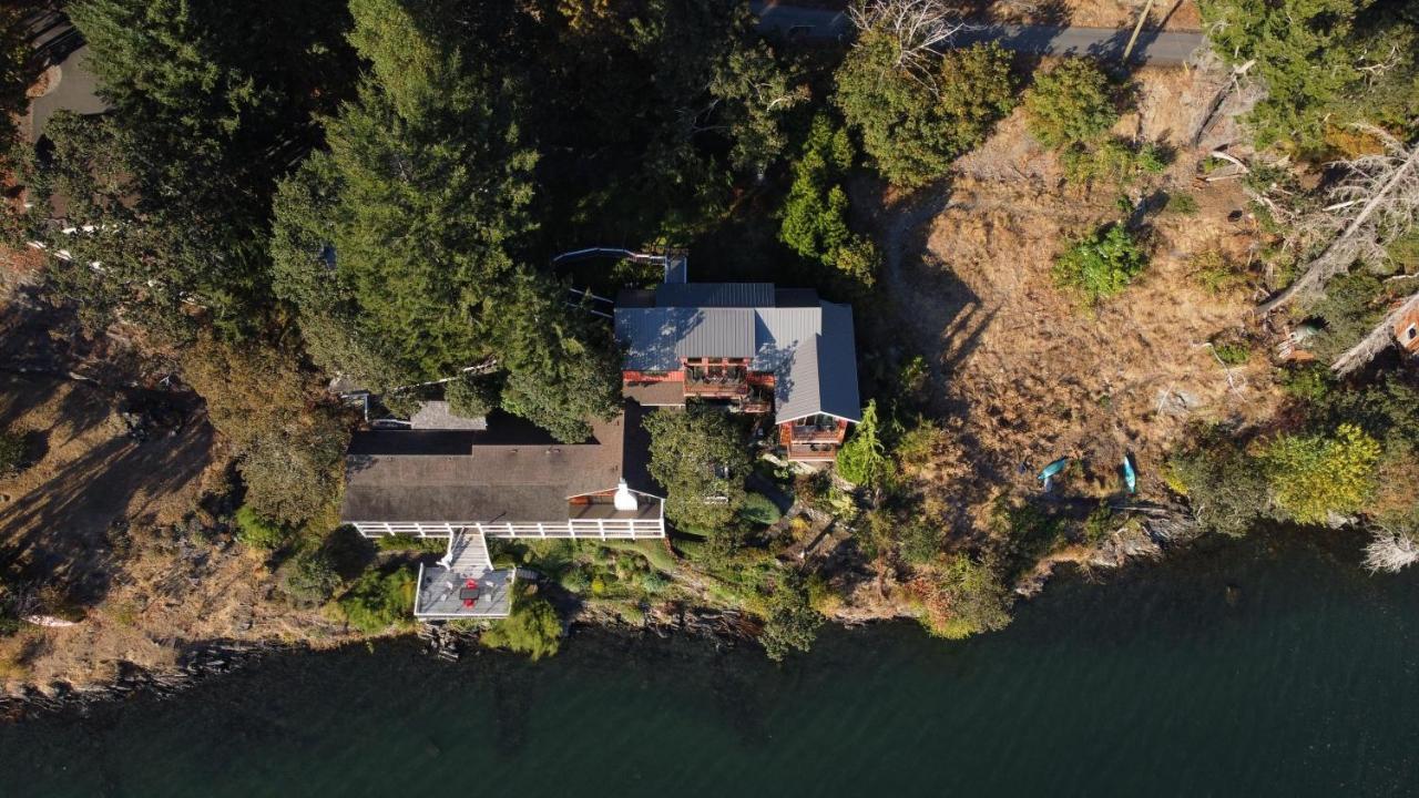 Salishan Tree House Suite Cowichan Bay Eksteriør billede